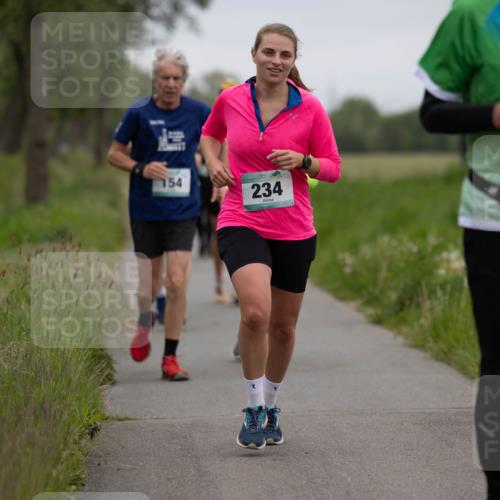 04.05.2025 - 8. Wedeler Halbmarathon Michael Strokosch http://msf.ph/oto/7816559 04.05.2025 11:13:57 Laufen 154, 234, 896 meine-sportfotos.de