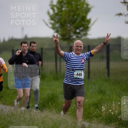 04.05.2025 - 8. Wedeler Halbmarathon Michael Strokosch http://msf.ph/oto/7816567 04.05.2025 11:14:13 Laufen 445 meine-sportfotos.de