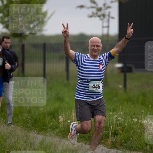04.05.2025 - 8. Wedeler Halbmarathon Michael Strokosch http://msf.ph/oto/7816572 04.05.2025 11:14:13 Laufen 922, 445, 107 meine-sportfotos.de