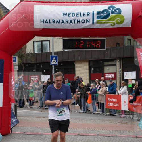 04.05.2025 - 8. Wedeler Halbmarathon Felixshl http://msf.ph/oto/7816591 04.05.2025 11:21:46 Ziel 464, 1077, 1144 meine-sportfotos.de