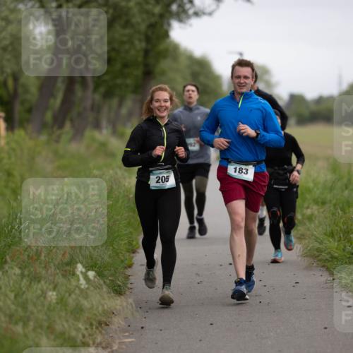04.05.2025 - 8. Wedeler Halbmarathon Michael Strokosch http://msf.ph/oto/7816627 04.05.2025 11:15:45 Laufen 205, 183, 274 meine-sportfotos.de