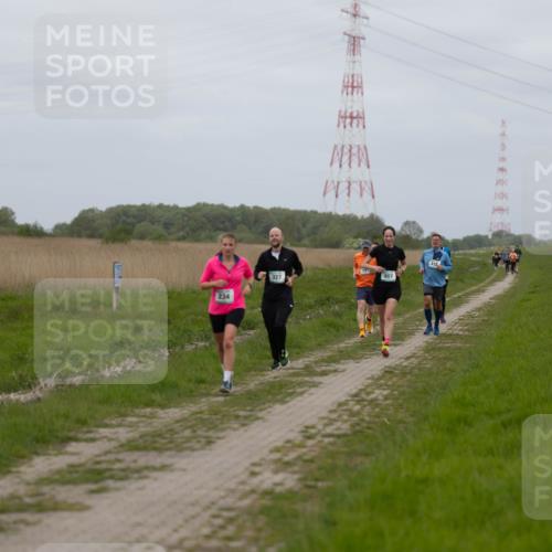 04.05.2025 - 8. Wedeler Halbmarathon Michael Strokosch http://msf.ph/oto/7816658 04.05.2025 11:30:25 Laufen 328, 234, 327, 807, 415 meine-sportfotos.de
