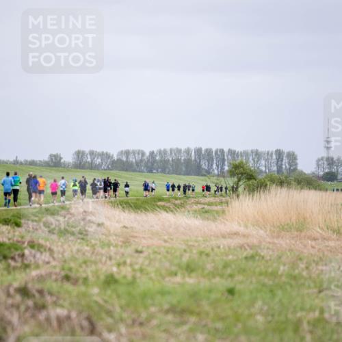 04.05.2025 - 8. Wedeler Halbmarathon Michael Strokosch http://msf.ph/oto/7816688 04.05.2025 11:31:45 Laufen  meine-sportfotos.de