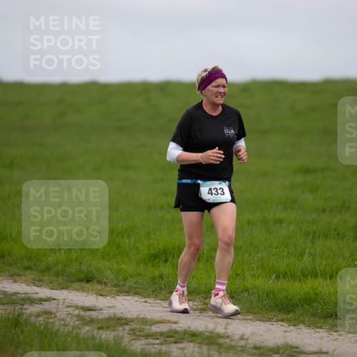04.05.2025 - 8. Wedeler Halbmarathon Michael Strokosch http://msf.ph/oto/7816690 04.05.2025 11:31:51 Laufen 829, 433, 78 meine-sportfotos.de