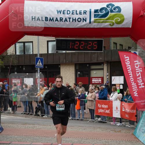 04.05.2025 - 8. Wedeler Halbmarathon Felixshl http://msf.ph/oto/7816779 04.05.2025 11:22:23 Ziel 1044, 1212 meine-sportfotos.de