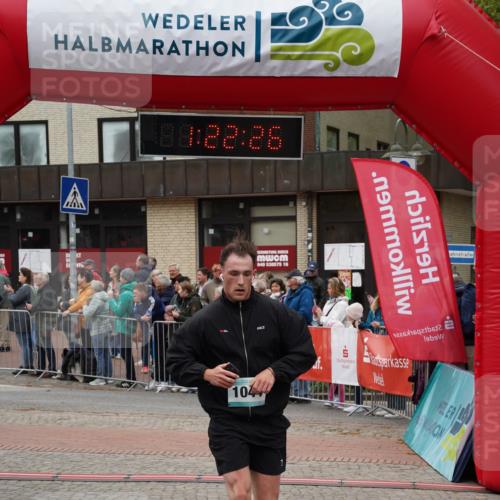 04.05.2025 - 8. Wedeler Halbmarathon Felixshl http://msf.ph/oto/7816784 04.05.2025 11:22:24 Ziel 1044, 1212 meine-sportfotos.de