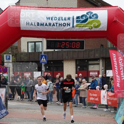 04.05.2025 - 8. Wedeler Halbmarathon Felixshl http://msf.ph/oto/7816969 04.05.2025 11:25:06 Ziel 1093, 1176 meine-sportfotos.de