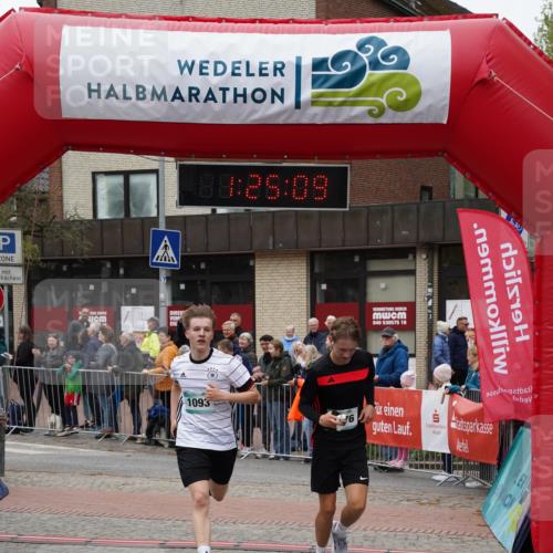 04.05.2025 - 8. Wedeler Halbmarathon Felixshl http://msf.ph/oto/7816973 04.05.2025 11:25:07 Ziel 1093, 1176 meine-sportfotos.de