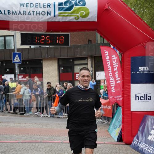 04.05.2025 - 8. Wedeler Halbmarathon Felixshl http://msf.ph/oto/7816988 04.05.2025 11:25:16 Ziel 1074 meine-sportfotos.de