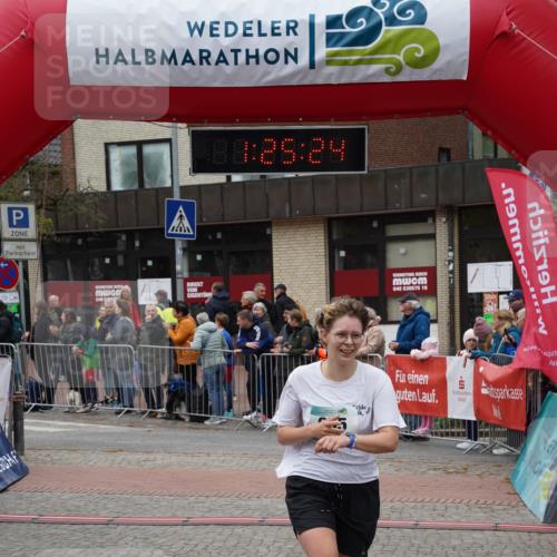 04.05.2025 - 8. Wedeler Halbmarathon Felixshl http://msf.ph/oto/7816997 04.05.2025 11:25:22 Ziel 655, 1074 meine-sportfotos.de