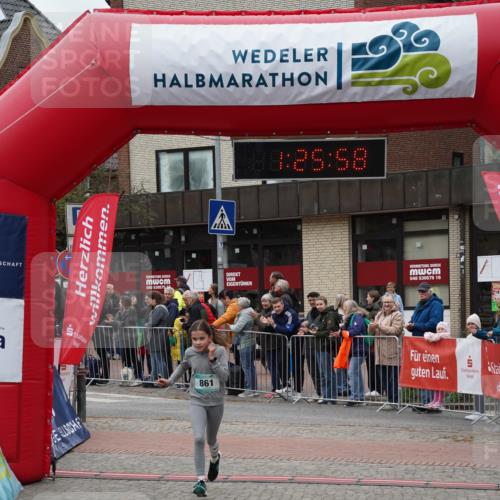 04.05.2025 - 8. Wedeler Halbmarathon Felixshl http://msf.ph/oto/7817009 04.05.2025 11:25:56 Ziel 861 meine-sportfotos.de