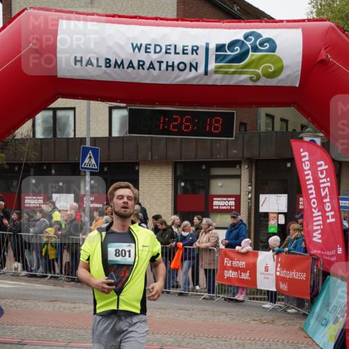 04.05.2025 - 8. Wedeler Halbmarathon Felixshl http://msf.ph/oto/7817051 04.05.2025 11:26:16 Ziel 801, 825, 978 meine-sportfotos.de