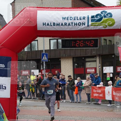 04.05.2025 - 8. Wedeler Halbmarathon Felixshl http://msf.ph/oto/7817090 04.05.2025 11:26:40 Ziel 643, 918, 919, 957, 1188 meine-sportfotos.de