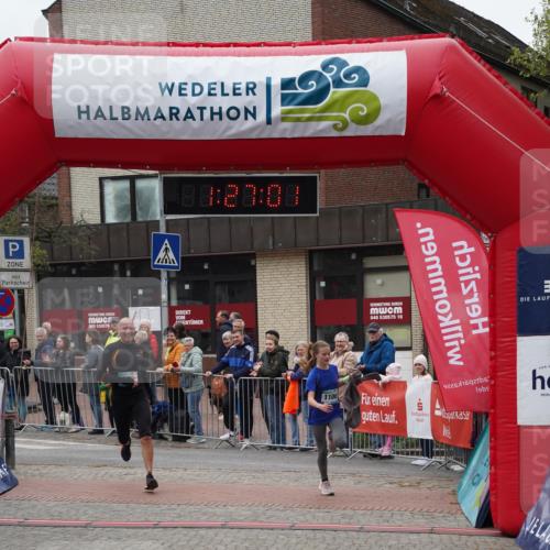 04.05.2025 - 8. Wedeler Halbmarathon Felixshl http://msf.ph/oto/7817107 04.05.2025 11:26:59 Ziel 887, 1100 meine-sportfotos.de