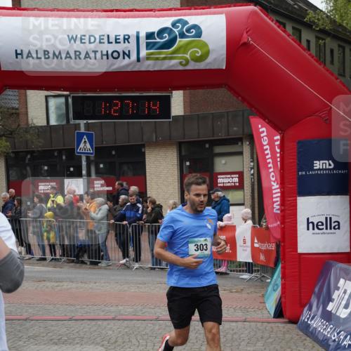 04.05.2025 - 8. Wedeler Halbmarathon Felixshl http://msf.ph/oto/7817131 04.05.2025 11:27:12 Ziel 303, 352 meine-sportfotos.de
