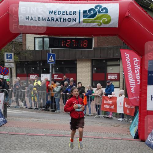 04.05.2025 - 8. Wedeler Halbmarathon Felixshl http://msf.ph/oto/7817136 04.05.2025 11:27:16 Ziel 303, 352, 509, 1038 meine-sportfotos.de
