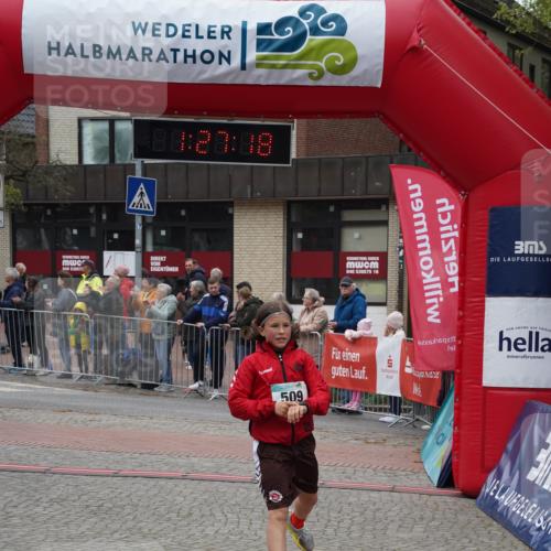 04.05.2025 - 8. Wedeler Halbmarathon Felixshl http://msf.ph/oto/7817139 04.05.2025 11:27:16 Ziel 303, 352, 509, 1038 meine-sportfotos.de