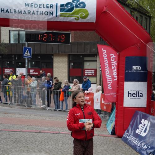 04.05.2025 - 8. Wedeler Halbmarathon Felixshl http://msf.ph/oto/7817142 04.05.2025 11:27:17 Ziel 303, 509, 1038 meine-sportfotos.de