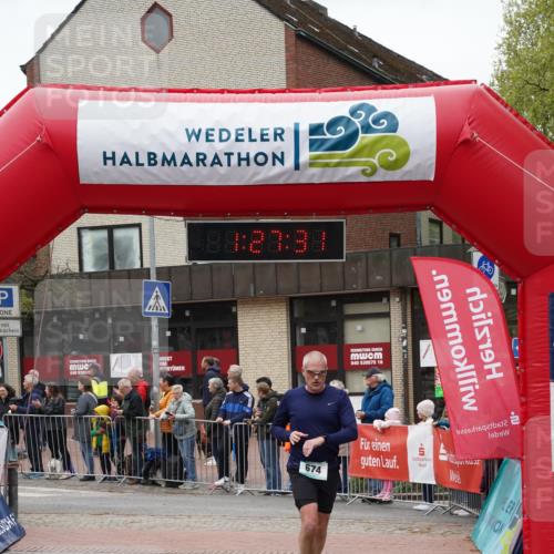 04.05.2025 - 8. Wedeler Halbmarathon Felixshl http://msf.ph/oto/7817165 04.05.2025 11:27:29 Ziel 674, 705, 1198, 1201 meine-sportfotos.de