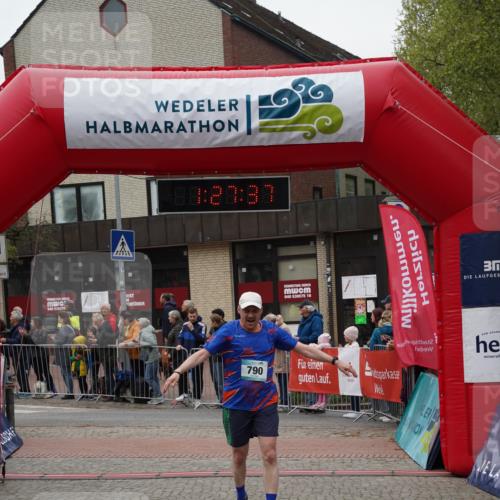 04.05.2025 - 8. Wedeler Halbmarathon Felixshl http://msf.ph/oto/7817178 04.05.2025 11:27:35 Ziel 674, 705, 790 meine-sportfotos.de