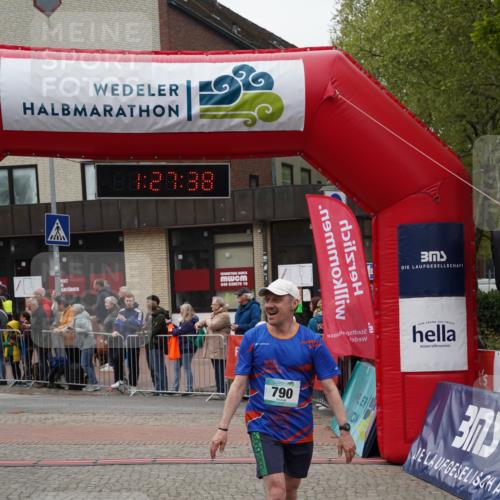 04.05.2025 - 8. Wedeler Halbmarathon Felixshl http://msf.ph/oto/7817186 04.05.2025 11:27:36 Ziel 705, 790, 1081, 1208 meine-sportfotos.de