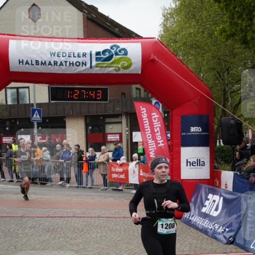 04.05.2025 - 8. Wedeler Halbmarathon Felixshl http://msf.ph/oto/7817198 04.05.2025 11:27:41 Ziel 862, 1081, 1208 meine-sportfotos.de