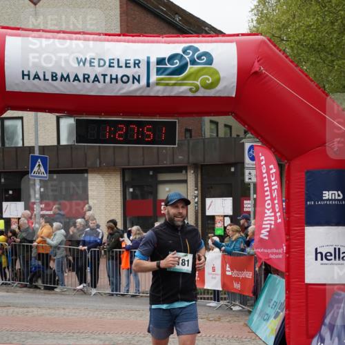 04.05.2025 - 8. Wedeler Halbmarathon Felixshl http://msf.ph/oto/7817212 04.05.2025 11:27:49 Ziel 1181 meine-sportfotos.de