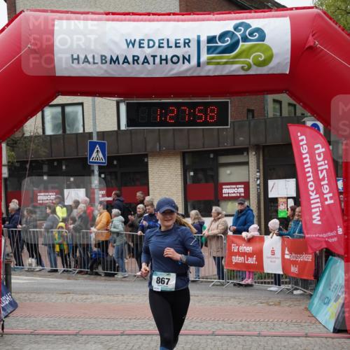 04.05.2025 - 8. Wedeler Halbmarathon Felixshl http://msf.ph/oto/7817222 04.05.2025 11:27:56 Ziel 867 meine-sportfotos.de