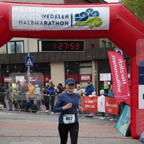 04.05.2025 - 8. Wedeler Halbmarathon Felixshl http://msf.ph/oto/7817224 04.05.2025 11:27:57 Ziel 867 meine-sportfotos.de