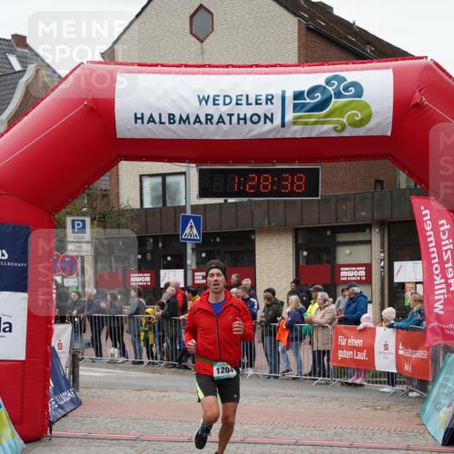 04.05.2025 - 8. Wedeler Halbmarathon Felixshl http://msf.ph/oto/7817268 04.05.2025 11:28:36 Ziel 227, 1204 meine-sportfotos.de