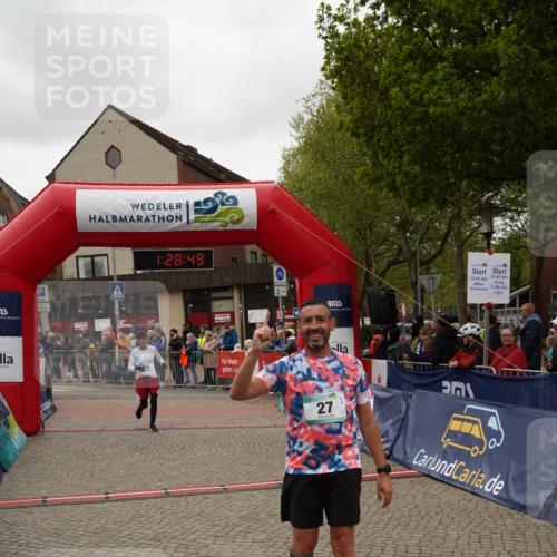 04.05.2025 - 8. Wedeler Halbmarathon Felixshl http://msf.ph/oto/7817294 04.05.2025 11:28:47 Ziel 27, 159, 301, 853 meine-sportfotos.de