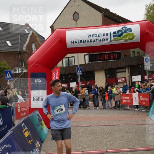 04.05.2025 - 8. Wedeler Halbmarathon Felixshl http://msf.ph/oto/7817303 04.05.2025 11:28:52 Ziel 159, 853 meine-sportfotos.de