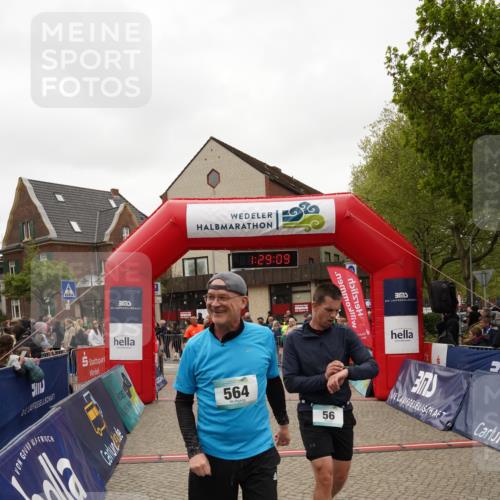 04.05.2025 - 8. Wedeler Halbmarathon Felixshl http://msf.ph/oto/7817333 04.05.2025 11:29:07 Ziel 56, 484, 564, 783, 784, 924, 1139, 1210 meine-sportfotos.de