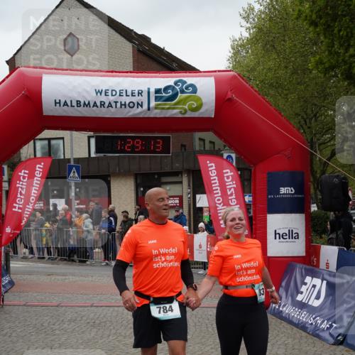 04.05.2025 - 8. Wedeler Halbmarathon Felixshl http://msf.ph/oto/7817341 04.05.2025 11:29:11 Ziel 56, 783, 784, 1203 meine-sportfotos.de