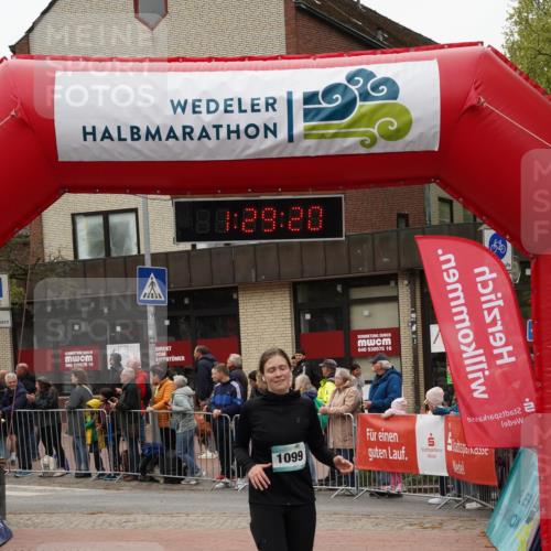 04.05.2025 - 8. Wedeler Halbmarathon Felixshl http://msf.ph/oto/7817352 04.05.2025 11:29:18 Ziel 1099, 1203 meine-sportfotos.de