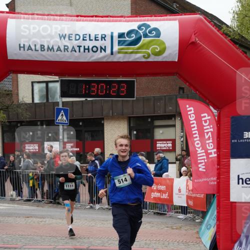 04.05.2025 - 8. Wedeler Halbmarathon Felixshl http://msf.ph/oto/7817463 04.05.2025 11:30:21 Ziel 514, 1111 meine-sportfotos.de