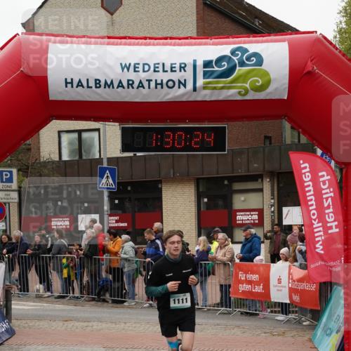 04.05.2025 - 8. Wedeler Halbmarathon Felixshl http://msf.ph/oto/7817466 04.05.2025 11:30:22 Ziel 514, 929, 1111 meine-sportfotos.de