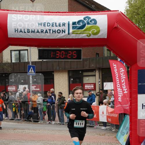 04.05.2025 - 8. Wedeler Halbmarathon Felixshl http://msf.ph/oto/7817469 04.05.2025 11:30:23 Ziel 514, 929, 1111 meine-sportfotos.de