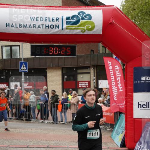 04.05.2025 - 8. Wedeler Halbmarathon Felixshl http://msf.ph/oto/7817471 04.05.2025 11:30:23 Ziel 514, 929, 1111 meine-sportfotos.de