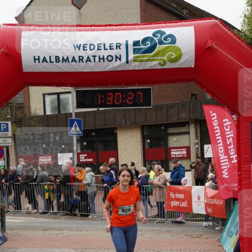 04.05.2025 - 8. Wedeler Halbmarathon Felixshl http://msf.ph/oto/7817475 04.05.2025 11:30:25 Ziel 514, 929, 1111 meine-sportfotos.de