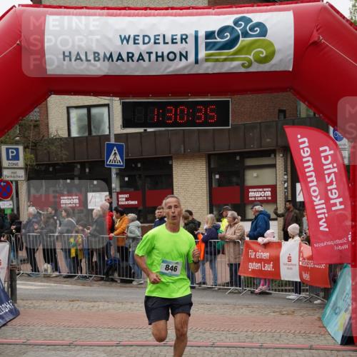 04.05.2025 - 8. Wedeler Halbmarathon Felixshl http://msf.ph/oto/7817487 04.05.2025 11:30:34 Ziel 798, 846 meine-sportfotos.de
