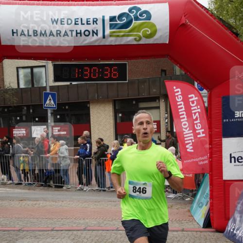 04.05.2025 - 8. Wedeler Halbmarathon Felixshl http://msf.ph/oto/7817492 04.05.2025 11:30:34 Ziel 798, 846 meine-sportfotos.de