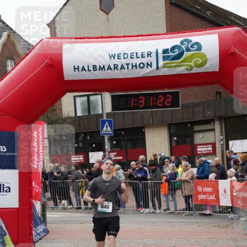 04.05.2025 - 8. Wedeler Halbmarathon Felixshl http://msf.ph/oto/7817564 04.05.2025 11:31:20 Ziel 840, 934 meine-sportfotos.de
