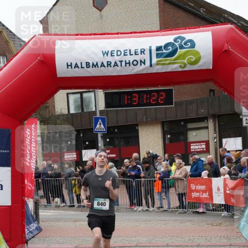 04.05.2025 - 8. Wedeler Halbmarathon Felixshl http://msf.ph/oto/7817565 04.05.2025 11:31:20 Ziel 840, 934 meine-sportfotos.de
