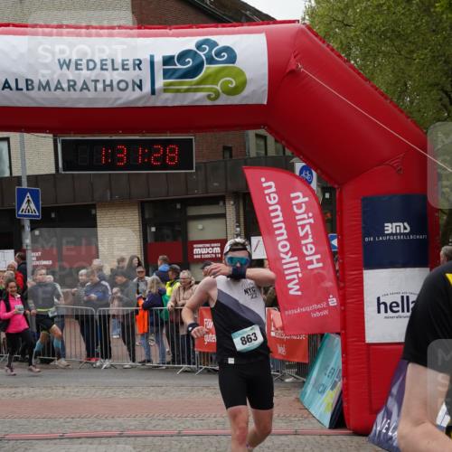 04.05.2025 - 8. Wedeler Halbmarathon Felixshl http://msf.ph/oto/7817581 04.05.2025 11:31:26 Ziel 699, 840, 863, 934, 1039, 1041, 1124 meine-sportfotos.de