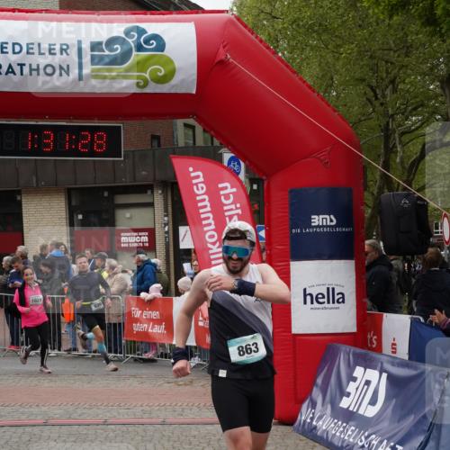 04.05.2025 - 8. Wedeler Halbmarathon Felixshl http://msf.ph/oto/7817586 04.05.2025 11:31:26 Ziel 699, 840, 863, 934, 1039, 1041, 1124 meine-sportfotos.de