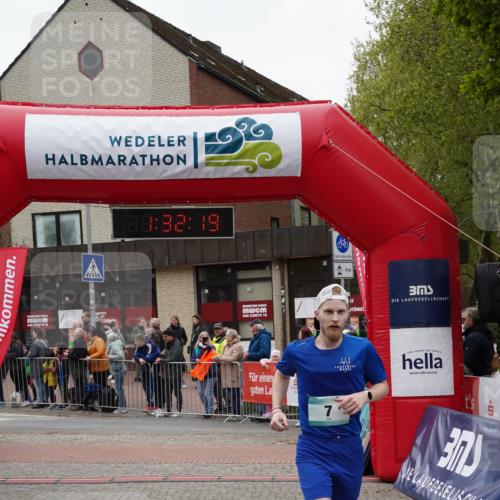 04.05.2025 - 8. Wedeler Halbmarathon Felixshl http://msf.ph/oto/7817648 04.05.2025 11:32:17 Ziel 7 meine-sportfotos.de