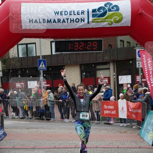 04.05.2025 - 8. Wedeler Halbmarathon Felixshl http://msf.ph/oto/7817661 04.05.2025 11:32:27 Ziel 236, 910, 1027 meine-sportfotos.de