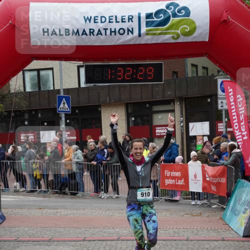 04.05.2025 - 8. Wedeler Halbmarathon Felixshl http://msf.ph/oto/7817662 04.05.2025 11:32:27 Ziel 236, 910, 1027 meine-sportfotos.de