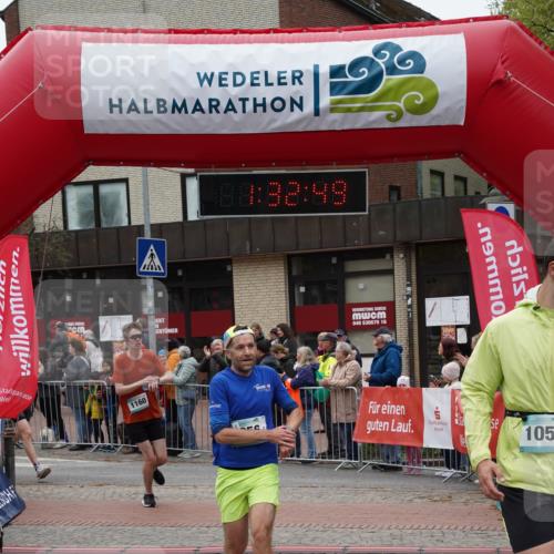 04.05.2025 - 8. Wedeler Halbmarathon Felixshl http://msf.ph/oto/7817712 04.05.2025 11:32:47 Ziel 356, 774, 1053, 1092, 1160 meine-sportfotos.de